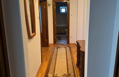 Rental of a spacious 4-room apartment, 108 m², Faleza Nord, Constanta, Romania